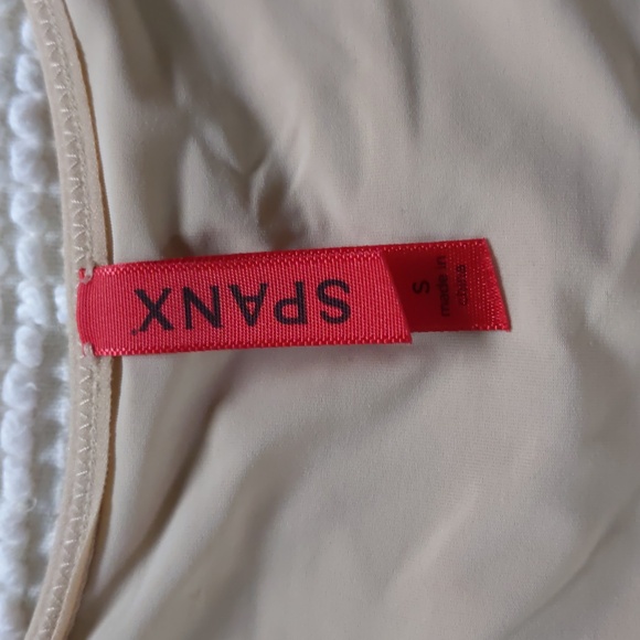 Spanx sculpting full slip - Picture 2 of 12